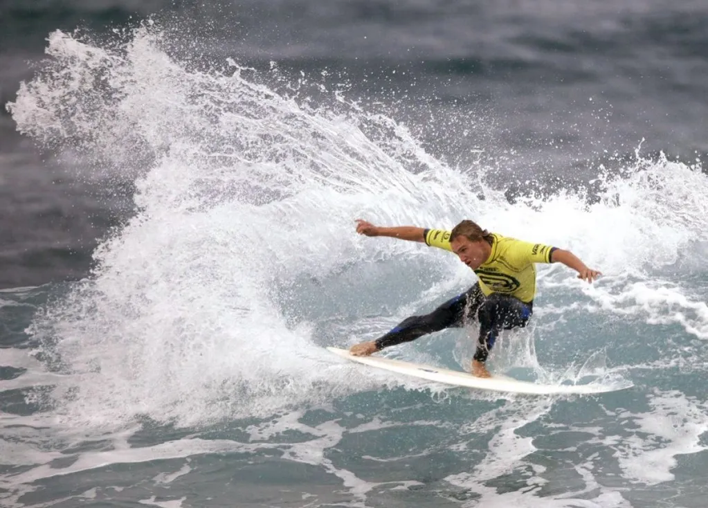 Chris Davidson életébe került, hogy betért a bárba