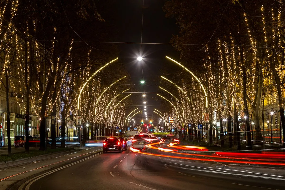 Vienna,,Austria,-,6th,December,2016:,New,Lights,On,The