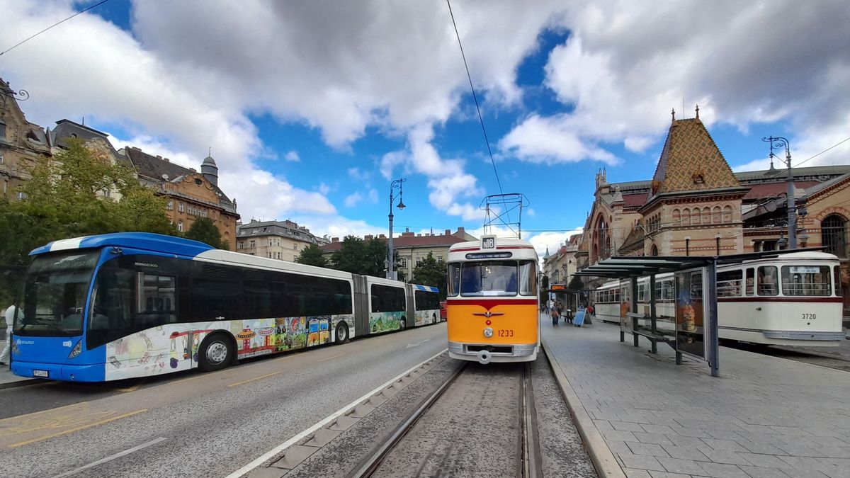 Ez történt a Hollandiába eladott 116 éves magyar villamossal