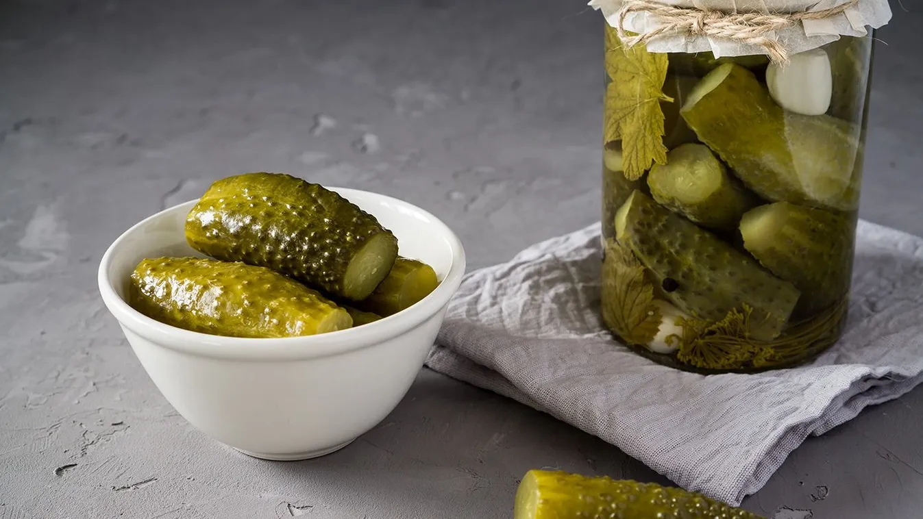 Roppanós kovászos uborka télire: Ez a tökéletes módszer