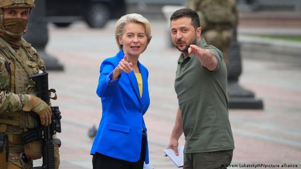 Kijevbe érkezett csütörtökön Ursula von der Leyen