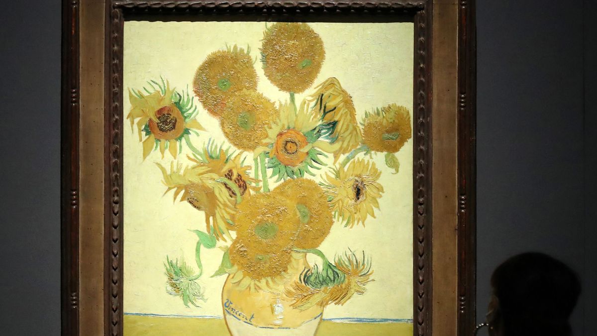 Most jött: paradicsomlevessel öntöttek le egy Van Gogh-festményt - videó