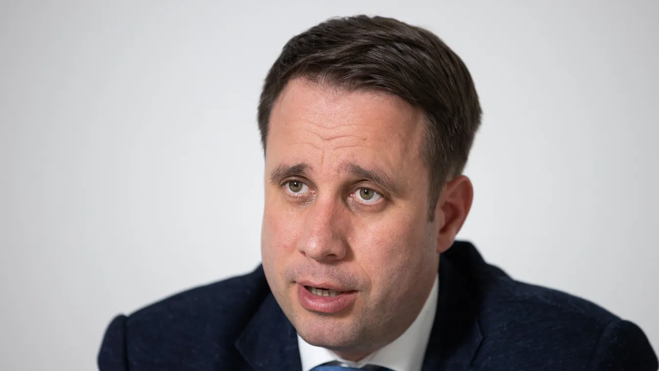 Dömötör Csaba: Joggal érezhetjük úgy, hogy átvertek minket