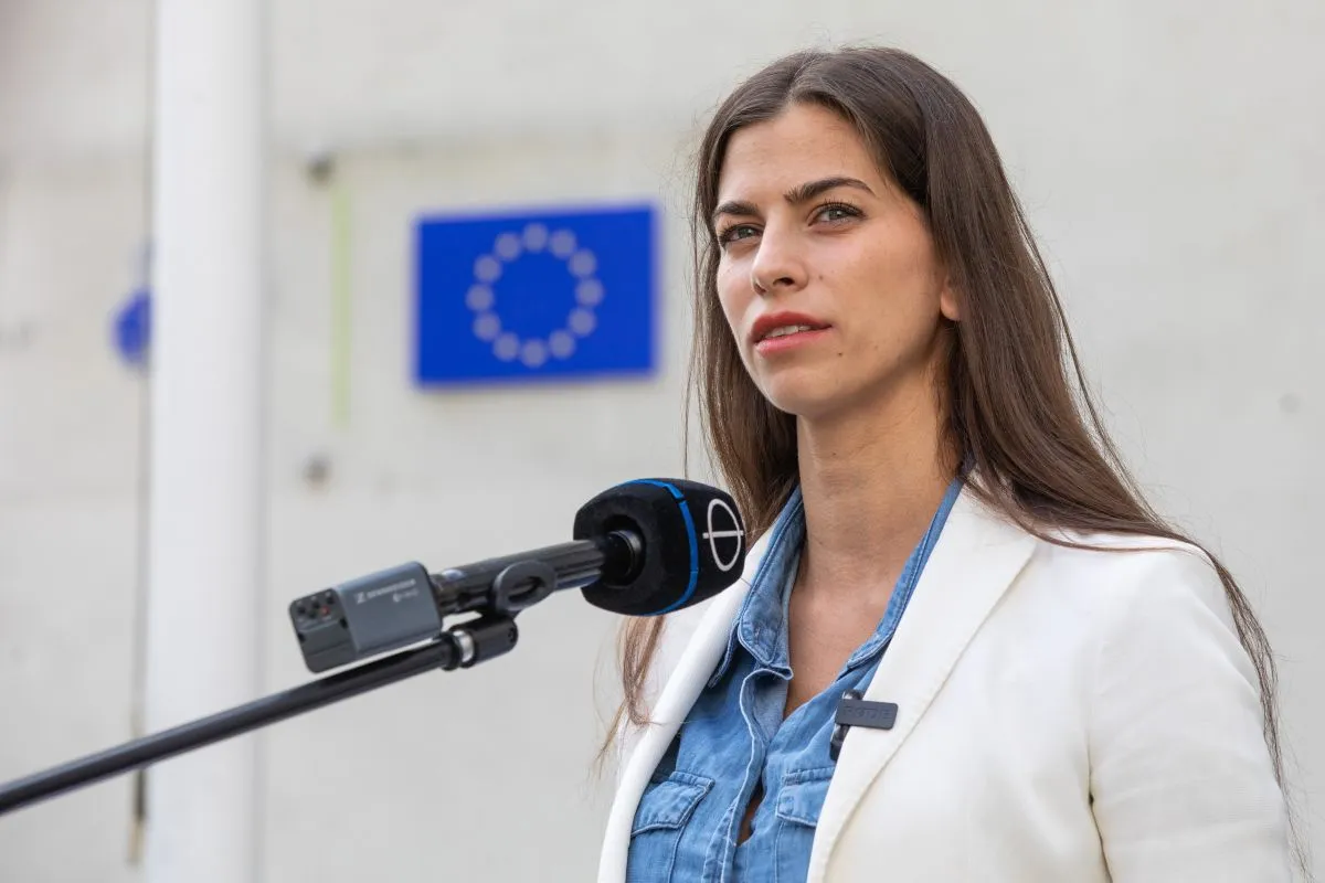 SZENTKIRÁLYI Alexandra