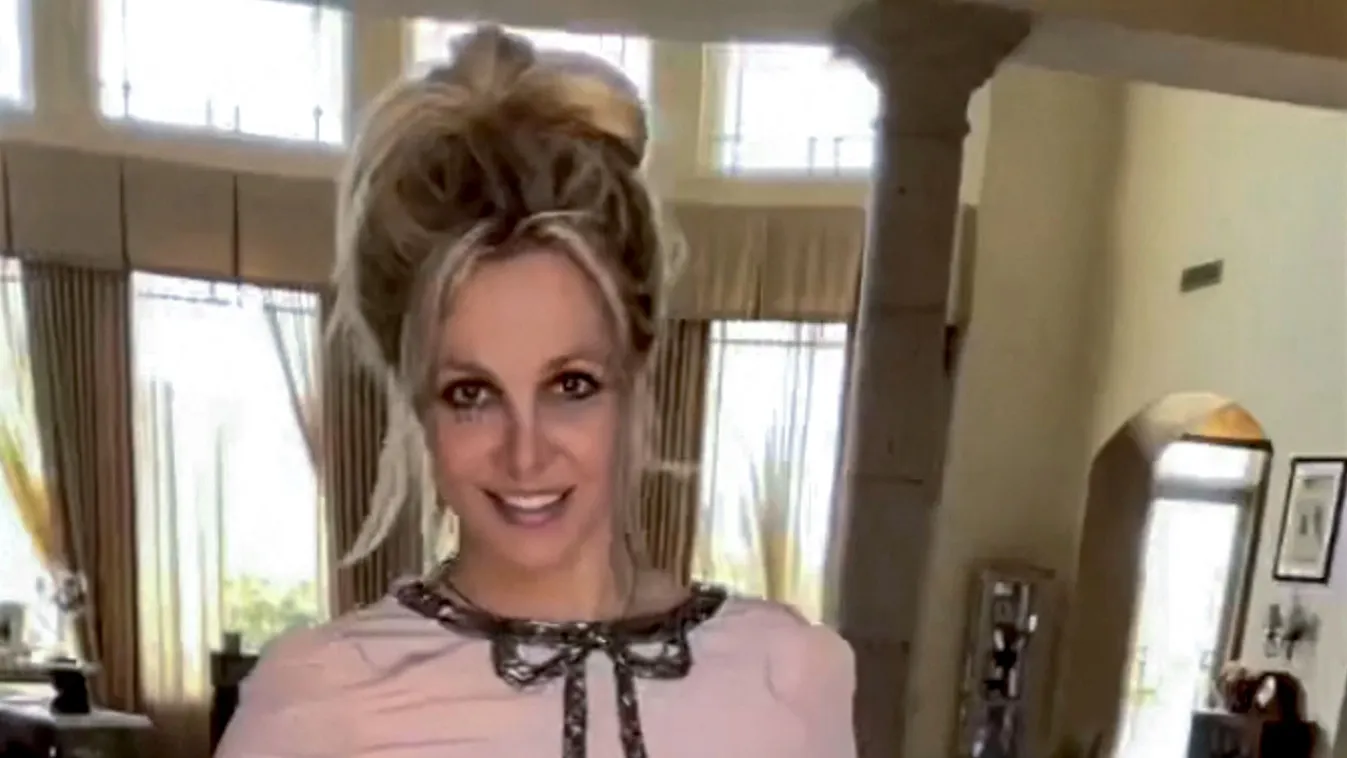 Britney legújabb meztelen fotójára nem találjuk a szavakat