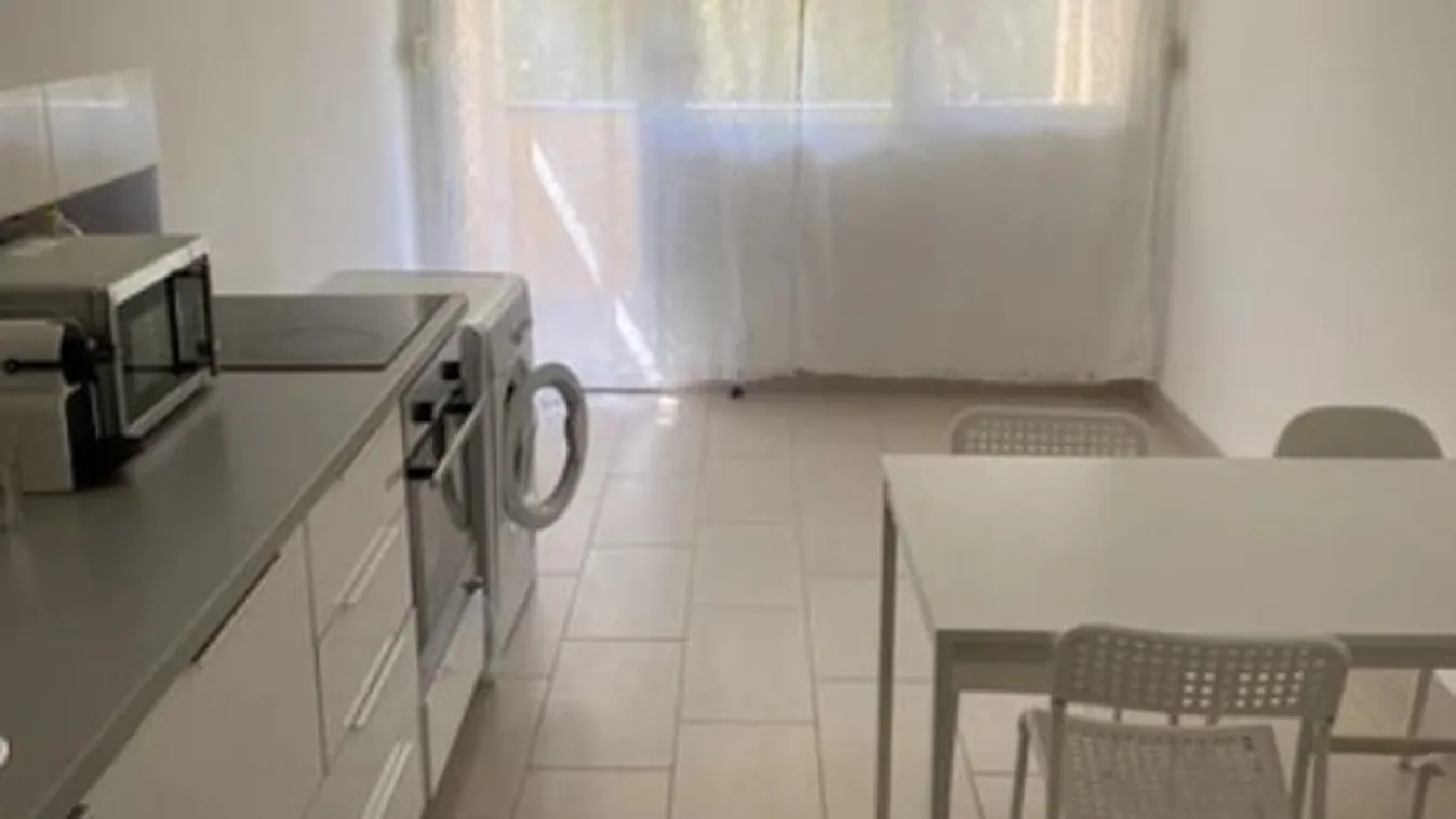  Így lehet 20 ezer forintért saját balatoni nyaralód