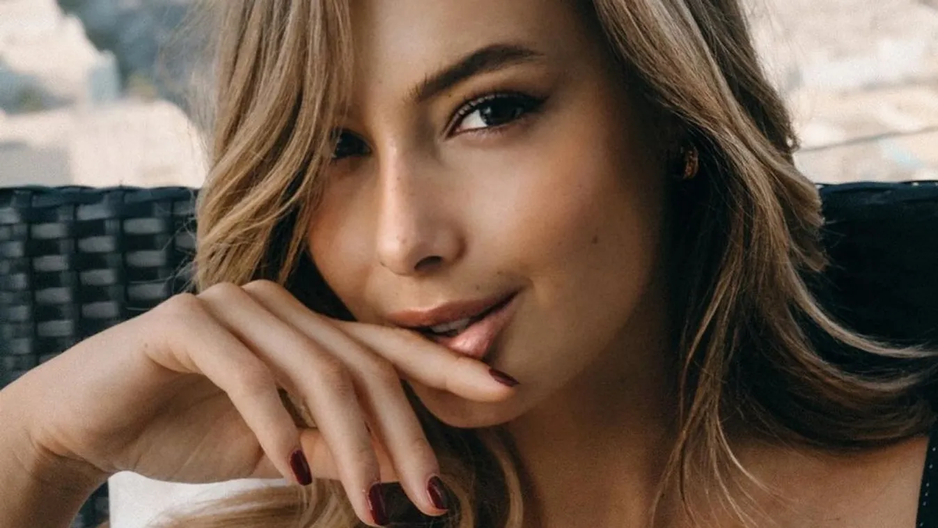 Pucér képet posztolt a magyar focistafeleség