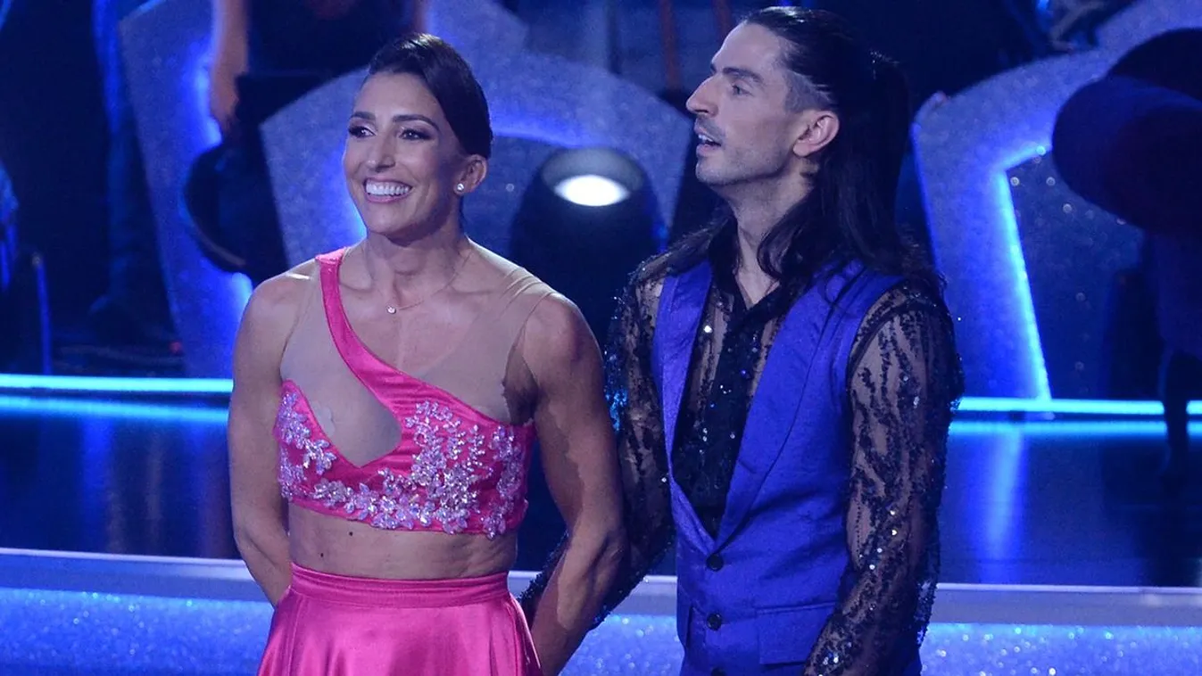 Hoppá! Akaratlanul villantott tánc közben Rubint Réka - Fotó