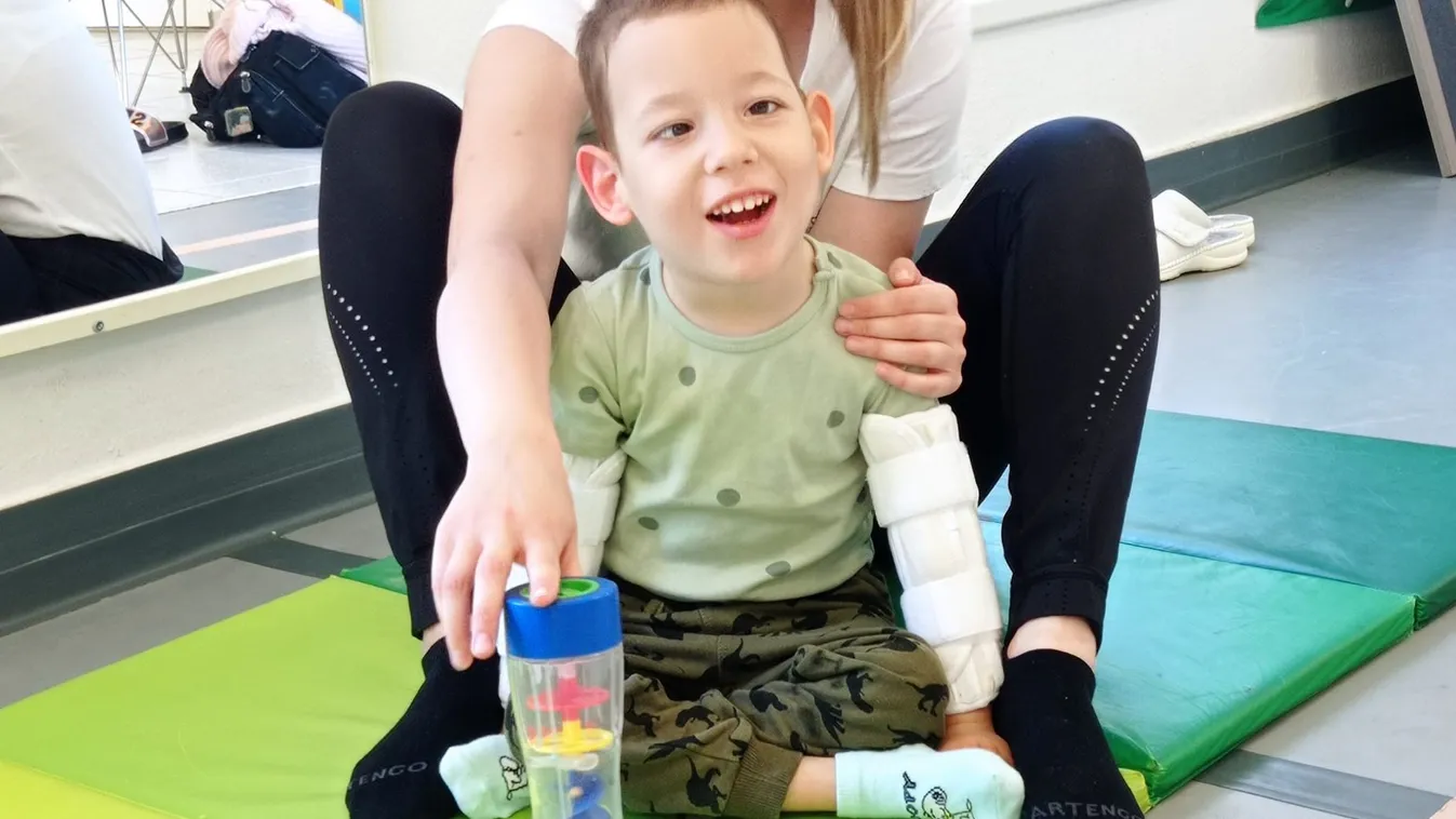 Szívszorító, hogy min megy keresztül a 4 éves Dominik