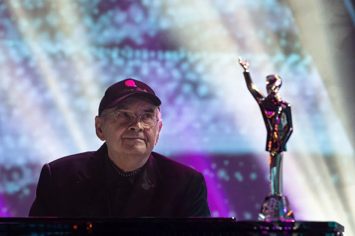 SZAKCSI LAKATOS Béla