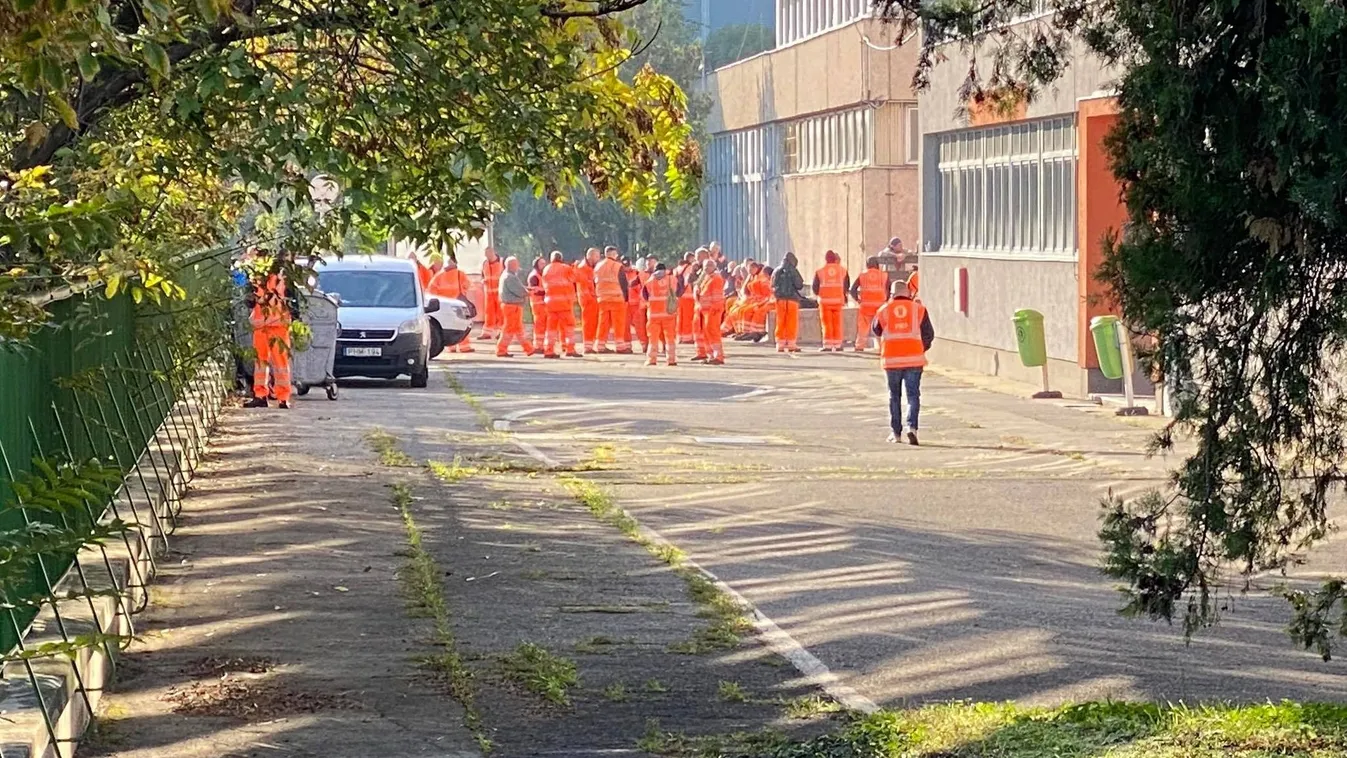 Karácsonyék kirúgással fenyegetik a sztrájkoló kukásokat