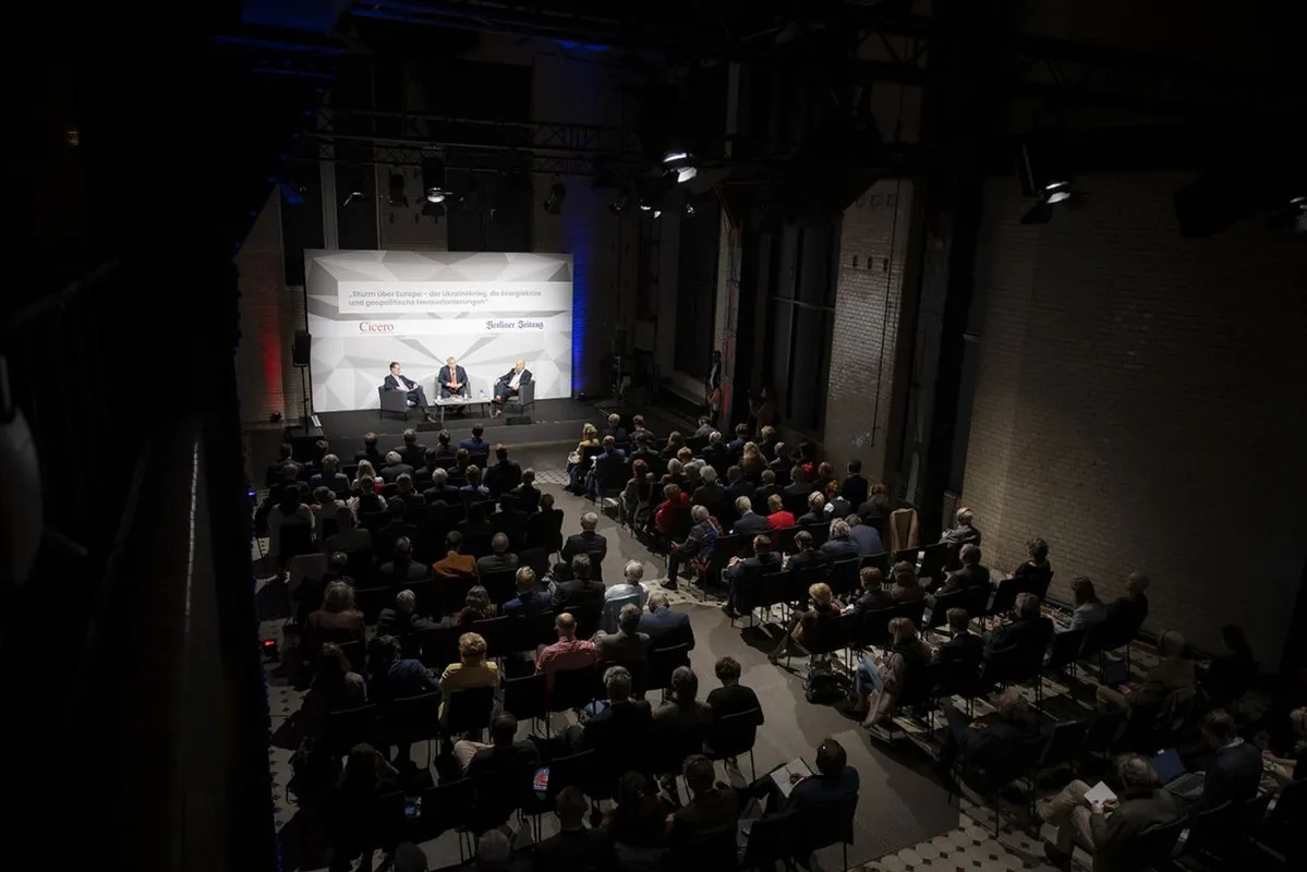 ORBÁN Viktor; CICERO