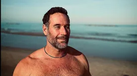 Félmeztelenül mutatta meg: Tíz kilót hízott a magyar Nagy Ő