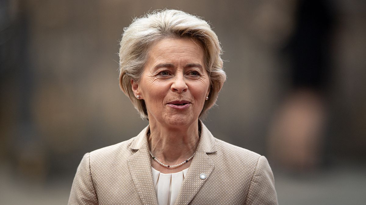 Fizetésemelés az EU-ban, nagyon jól jár Ursula von der Leyen