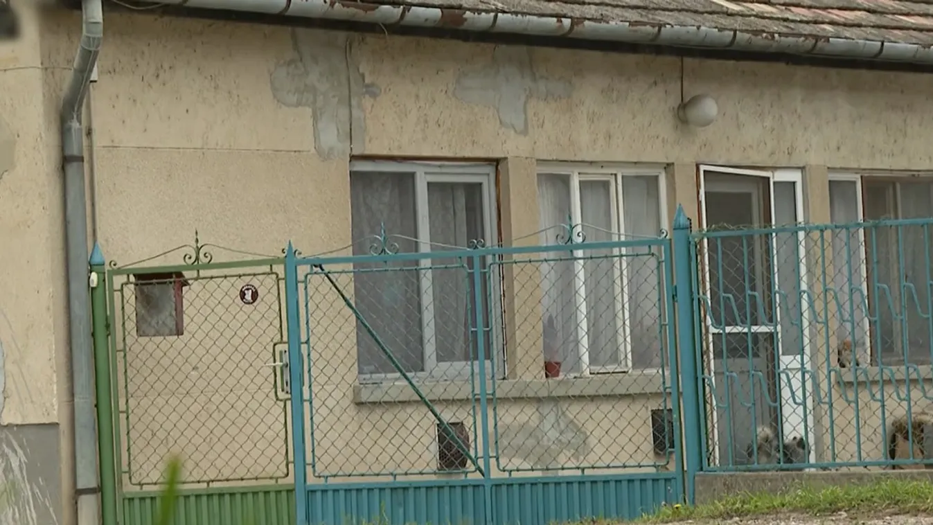 Feleségét fojtogatta, késsel támadt gyerekeire egy férfi