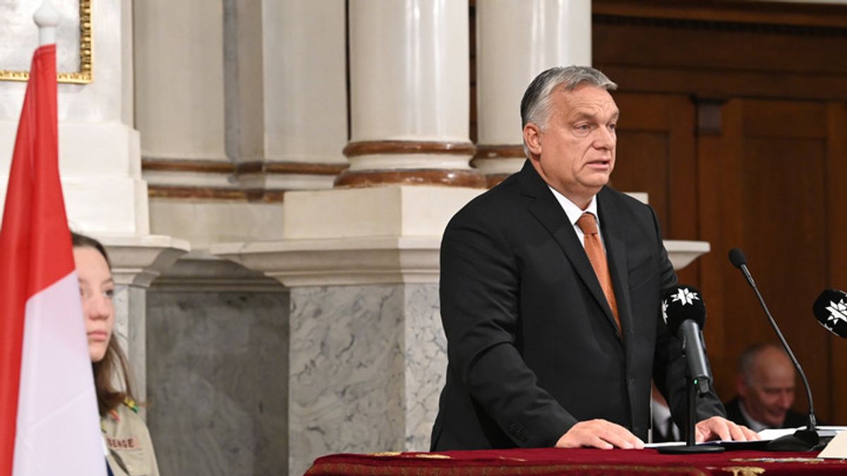 Orbán: Épségben át kell vinni a hazát a túlpartra