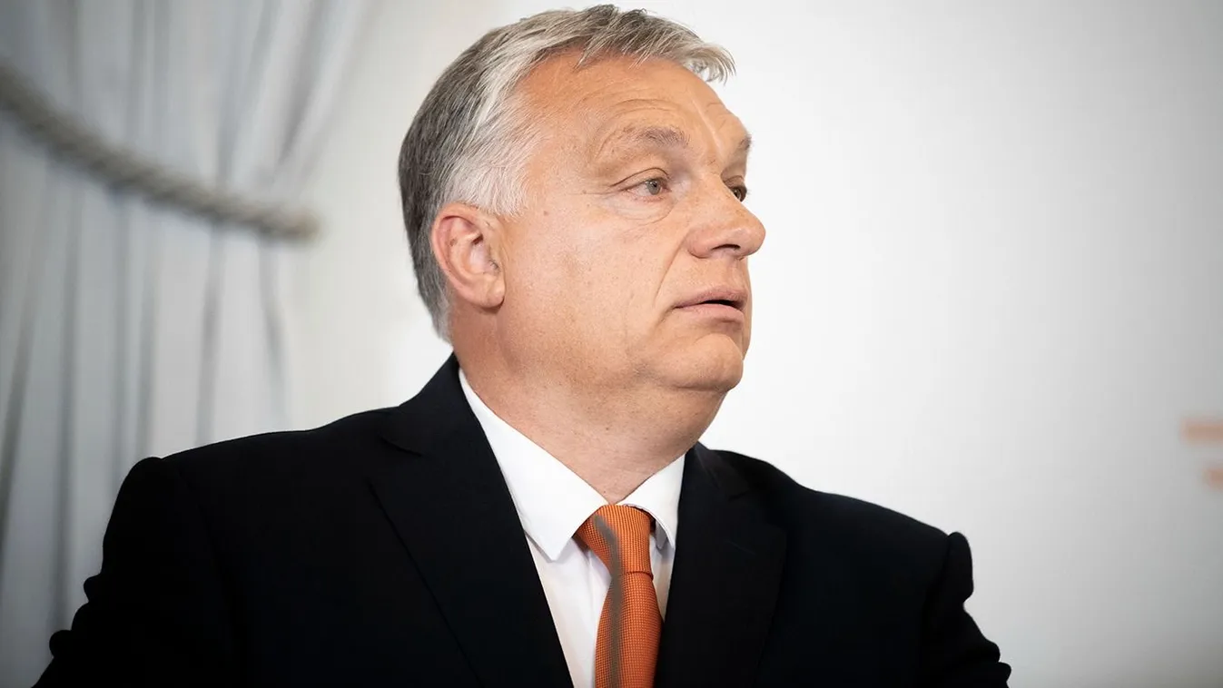 A Twitteren trollkodik Orbán Viktor