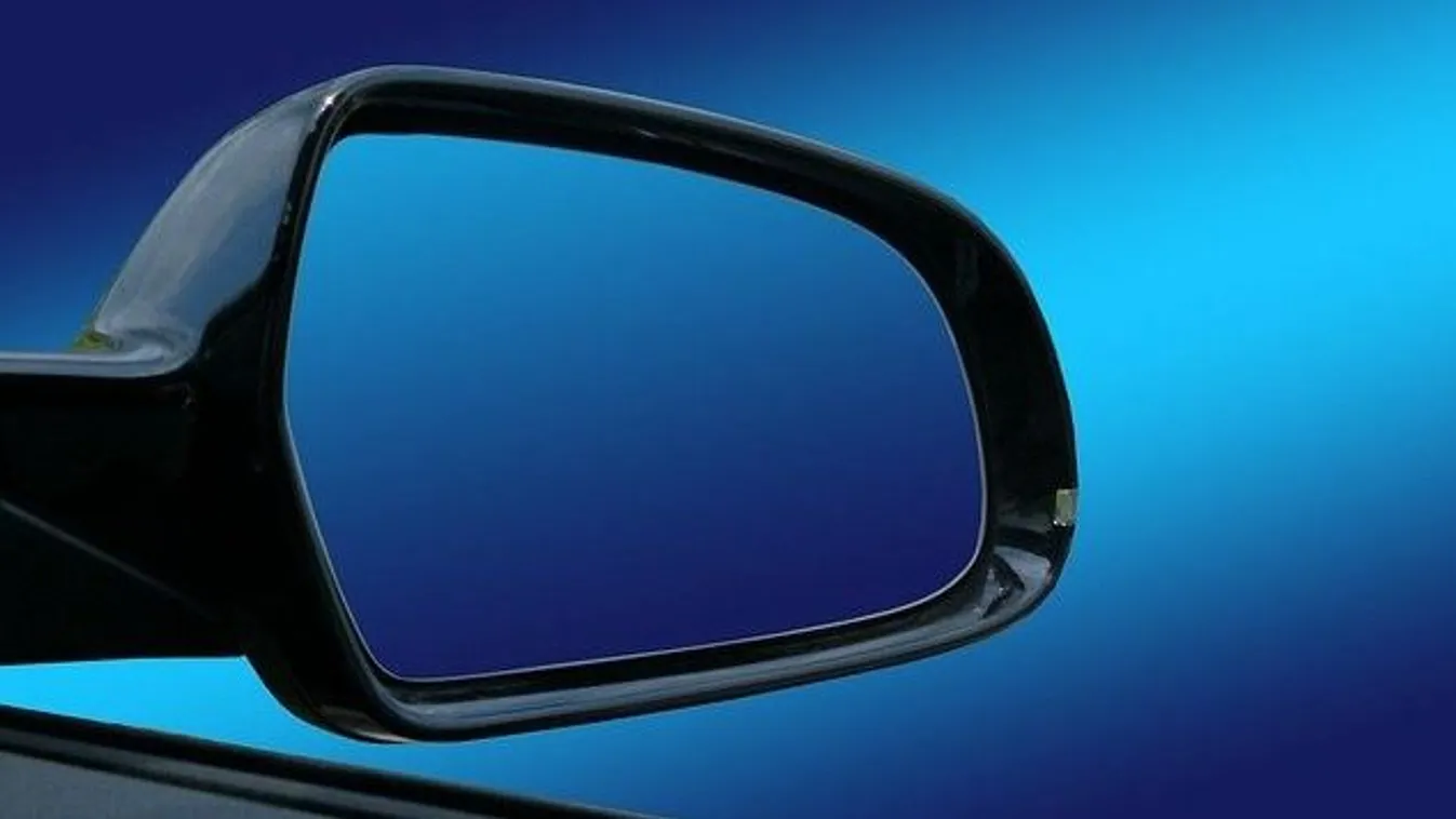 Összeértek a visszapillantó tükrök, elszabadult a pokol