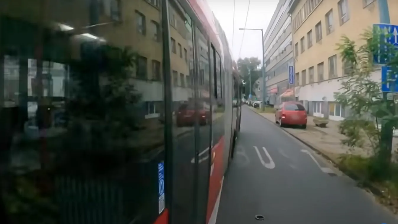 Sokkoló videó: trolibuszos hajtott biciklisre Budapesten