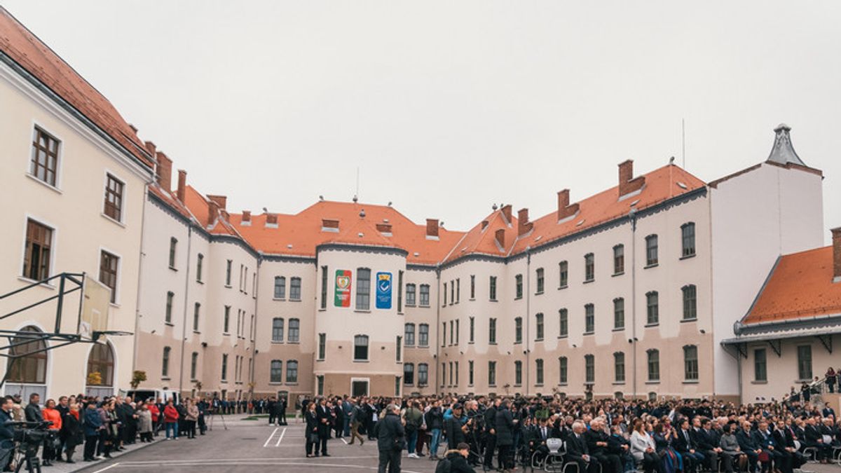 Marosvásárhelyen felavatták Erdély legnagyobb magyar iskoláját