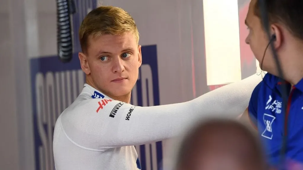 Mick Schumacher teljesítménykényszerben vág neki a szezon hajrájának