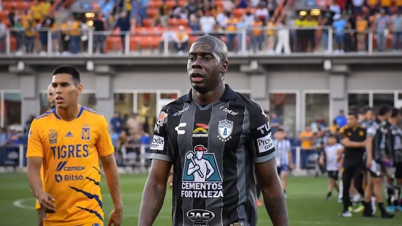 Péniszbotrány a fociban,  mindenki hallgat az esetről