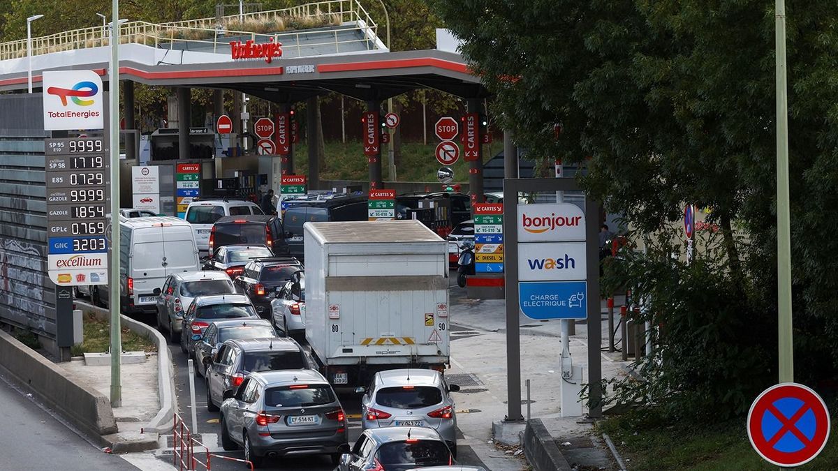 Pánik Franciaországban: robbanásig feszült a helyzet