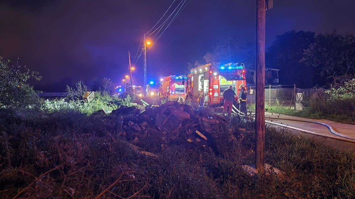 Felcsaptak a lángok, szörnyű, ami Csepelen történt – Fotó