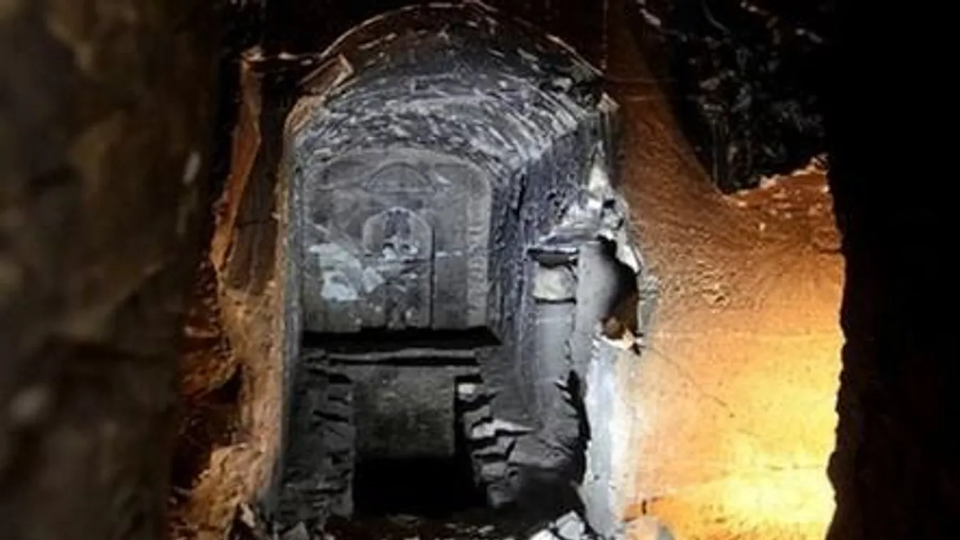 Tiltott sírt ástak ki Egyiptomban a régészek