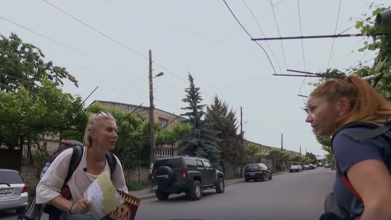 Ázsiában az utcán esett egymásnak a két magyar színésznő