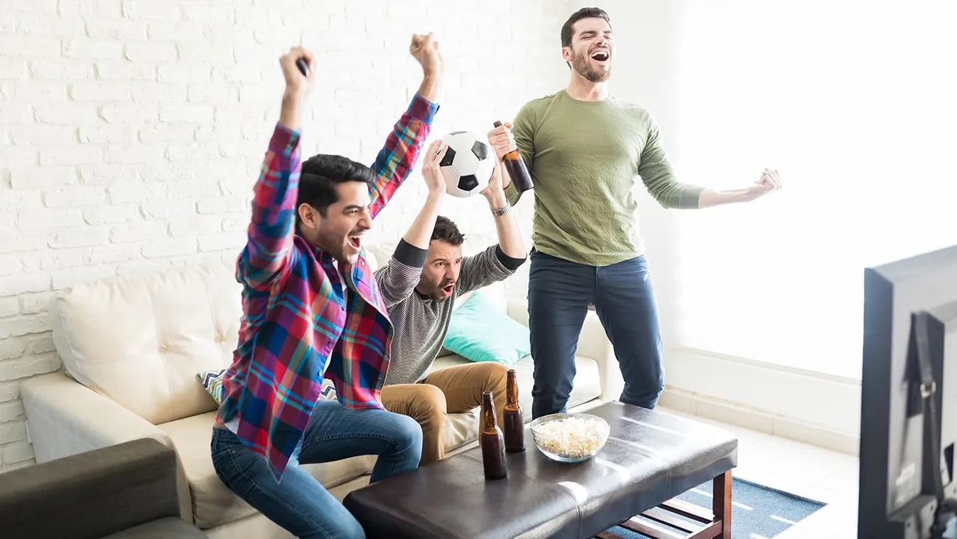 Ennyibe fáj végigszurkolni egy meccses estét a haverokkal