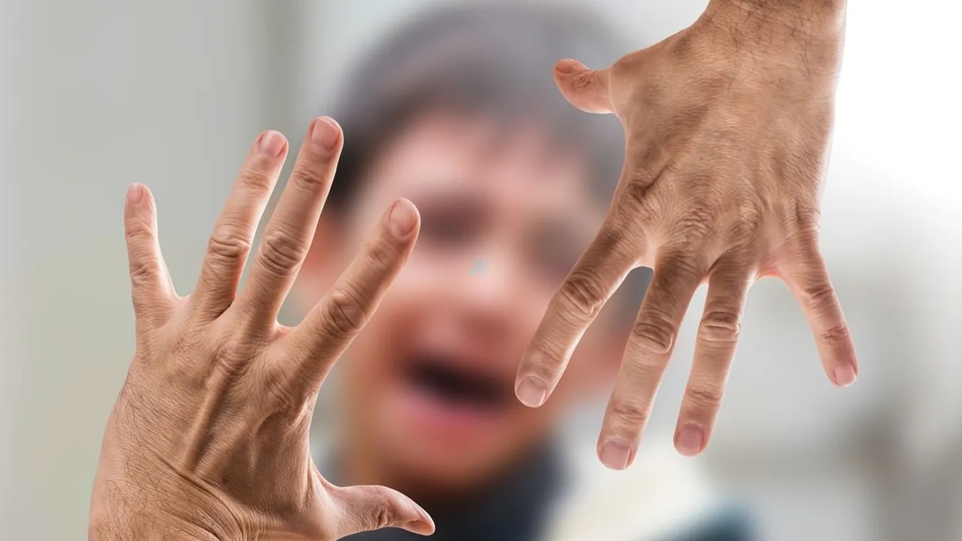 Rendszeresen verte négyéves autista gyermekét a nő