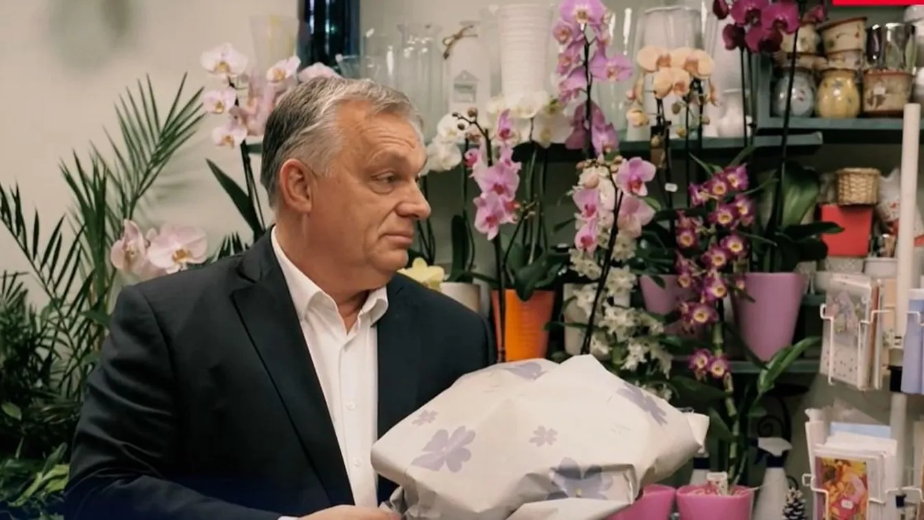 Ilyen adventi koszorút vásárolt Orbán Viktor – Videó