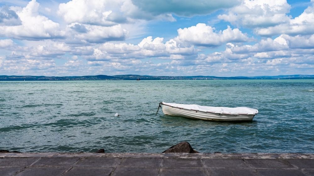 Photo,Of,Boat,On,The,Balaton,Lake,In,Siofok,,Hungary.