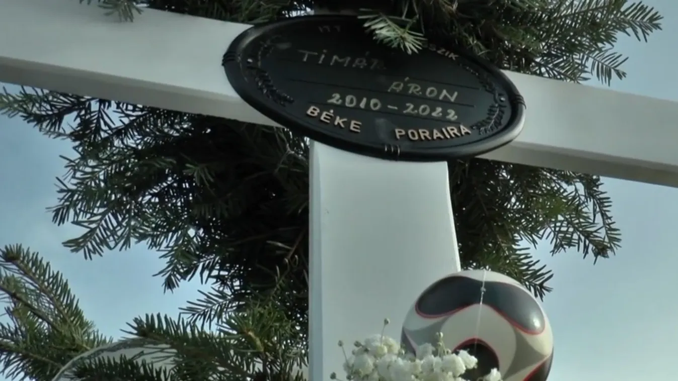 Megjelent édesapja álmában a 12 évesen elhunyt Áron