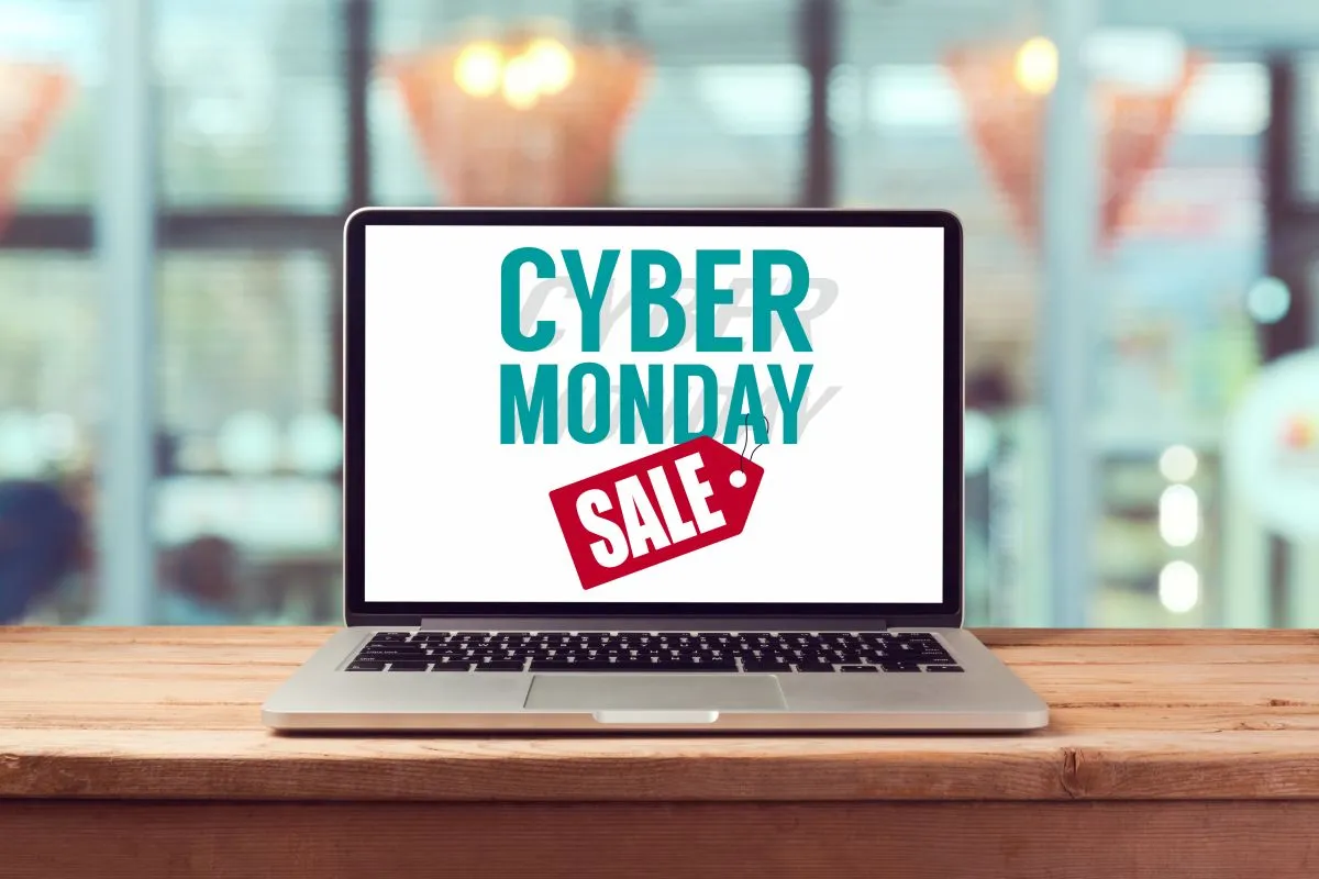 Cyber,Monday,Sign,On,Laptop,Computer.,Holiday,Online,Shopping,Concept.