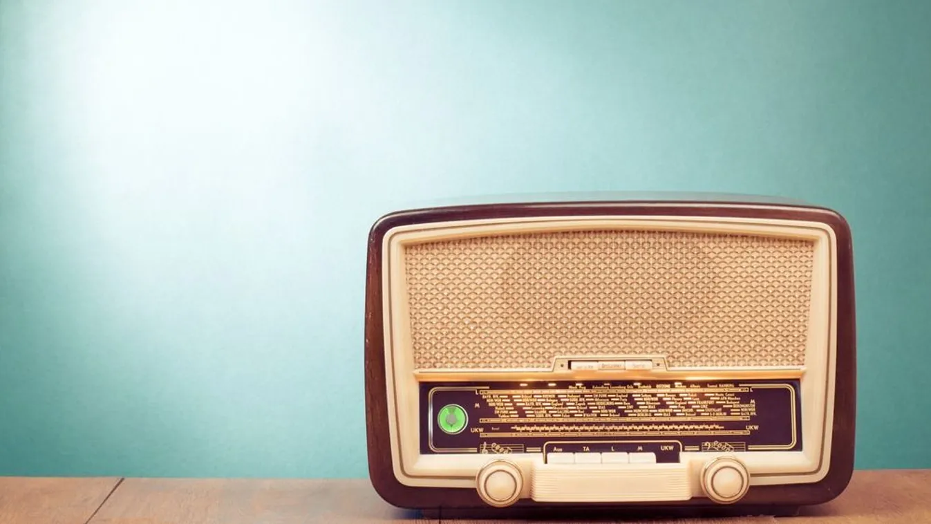 Ezért nem hallgatnak a fiatalok rádiót