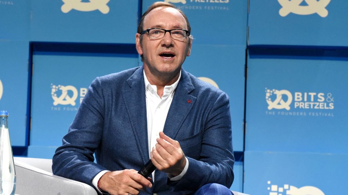 Újabb szexuális zaklatási ügyekben indítanak vizsgálatot Kevin Spacey ellen