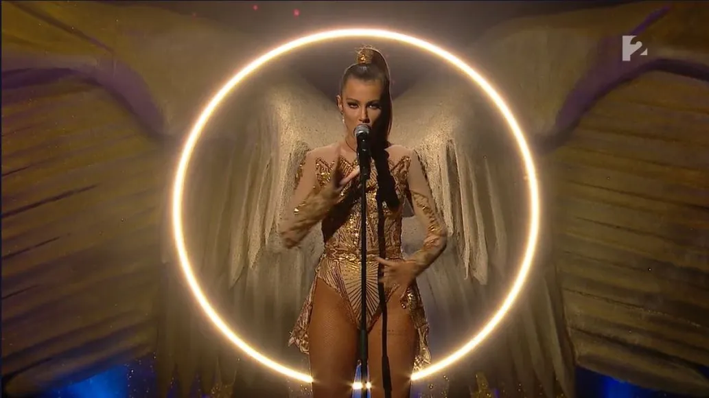 Tóth Andi a Dancing with the Stars  színpadán