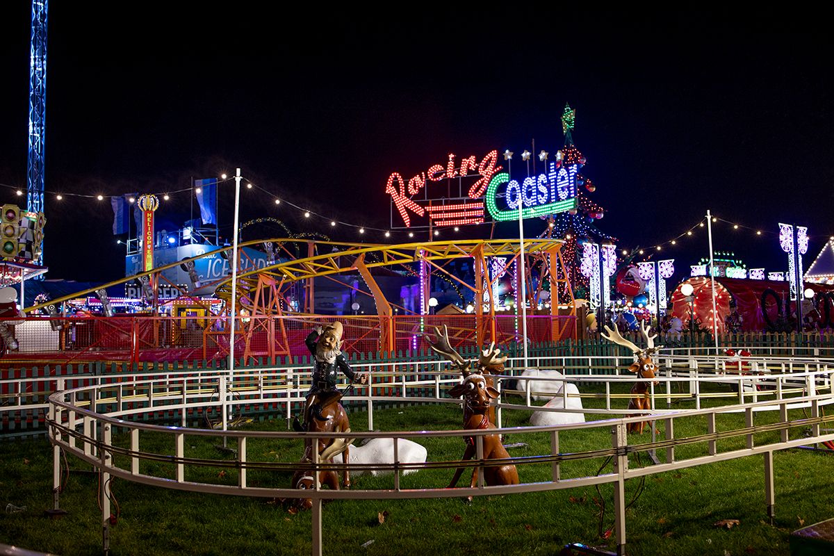 One of the rides seen with Christmas theme in the Winter