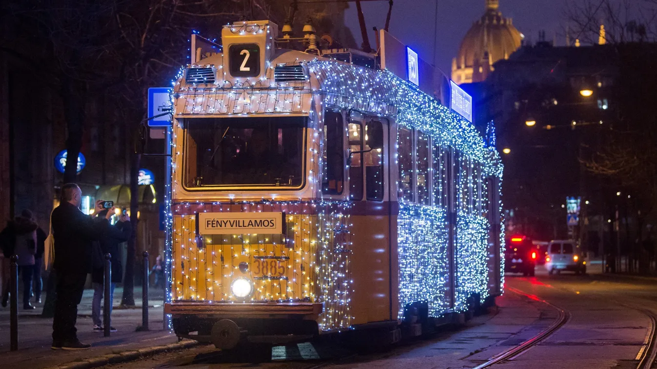 Karácsony ezt is elintézte: Nem lesz karácsonyi fényvillamos