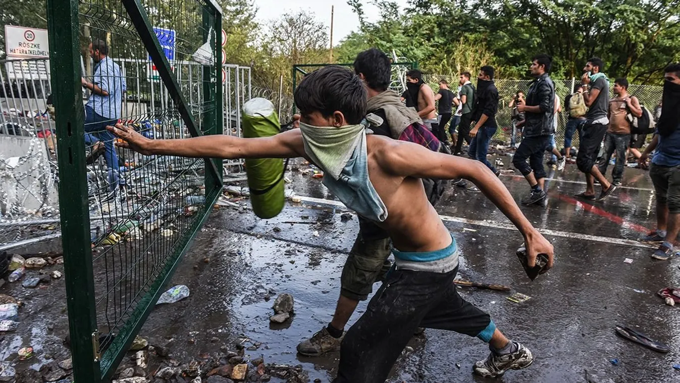 Bakondi: egyre erőszakosabbak a migránsok