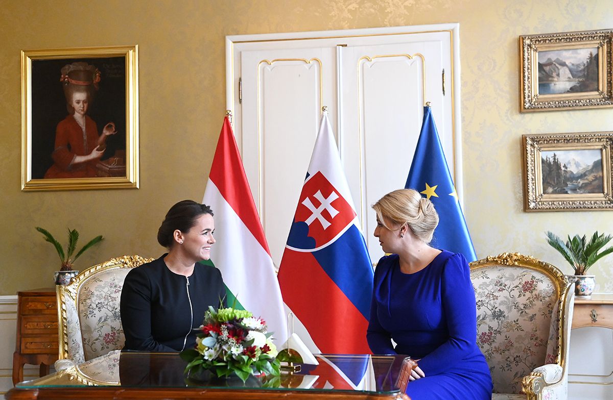 NOVÁK Katalin; CAPUTOVÁ, Zuzana