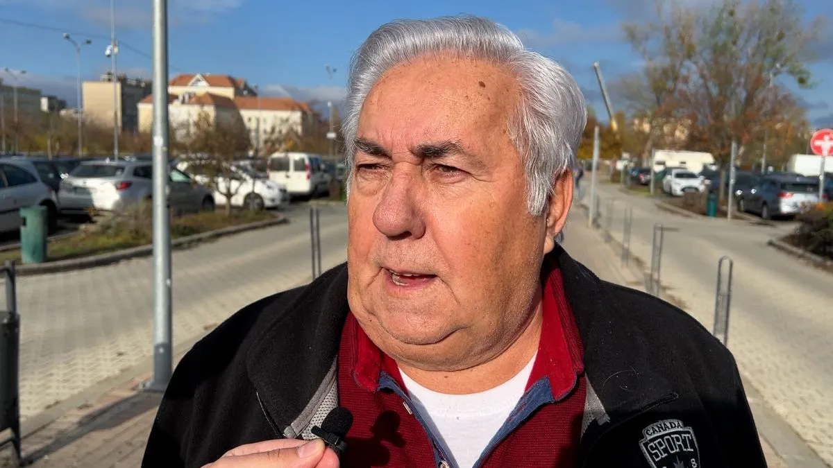 utca hangja, karácsony, Mikulás, Télapó,