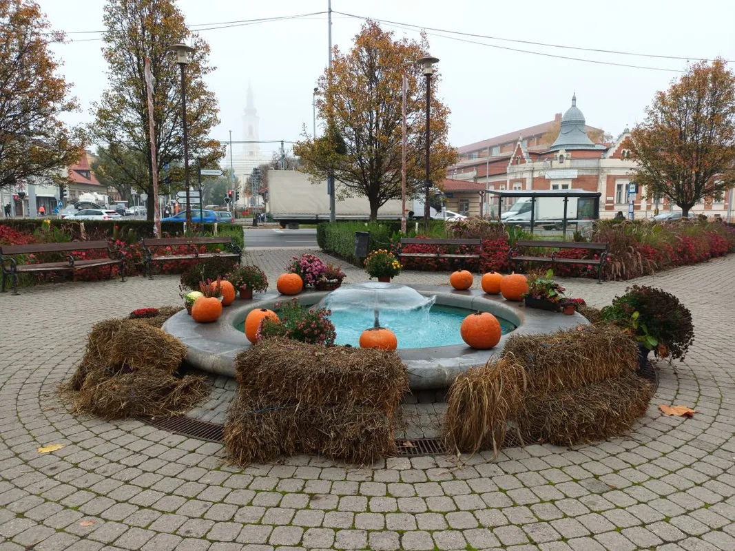 Hősök tere, Soroksár, XXIII. kerület, 23. kerület, szökőkút, tél, 