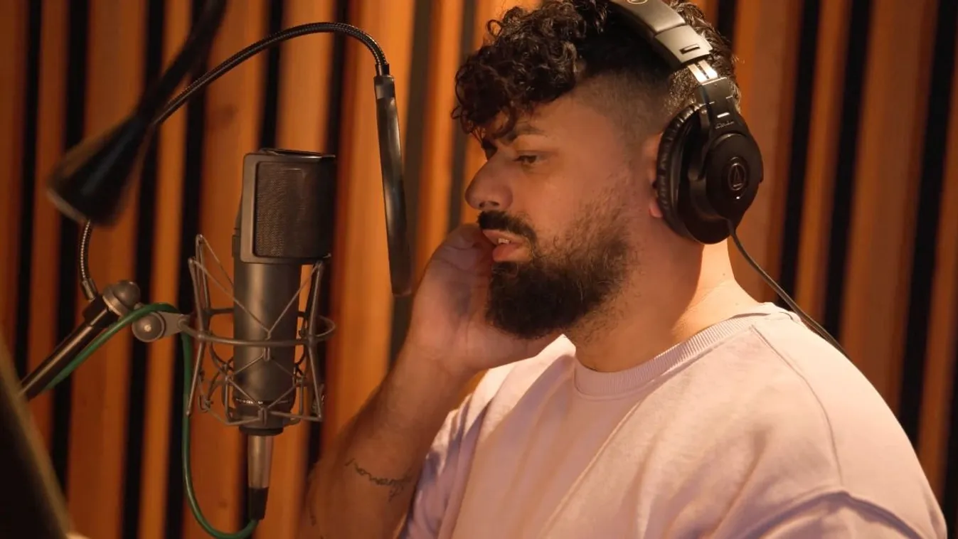 Megindító dallal rukkolt elő Leslie Mandoki és Pápai Joci