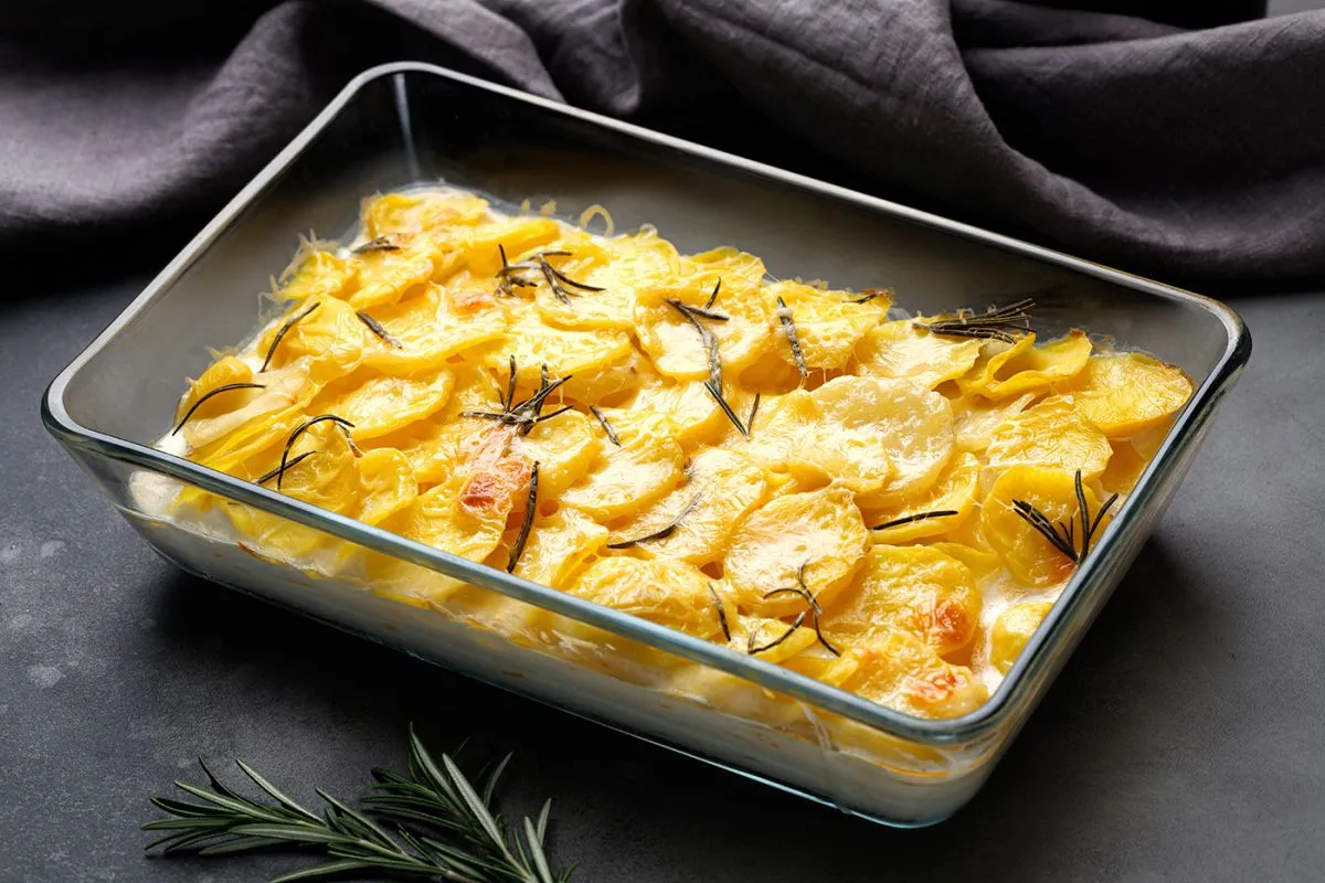 Potato,Casserole,Or,Potato,Gratin.,Backed,Potato,Slices,With,Creamy