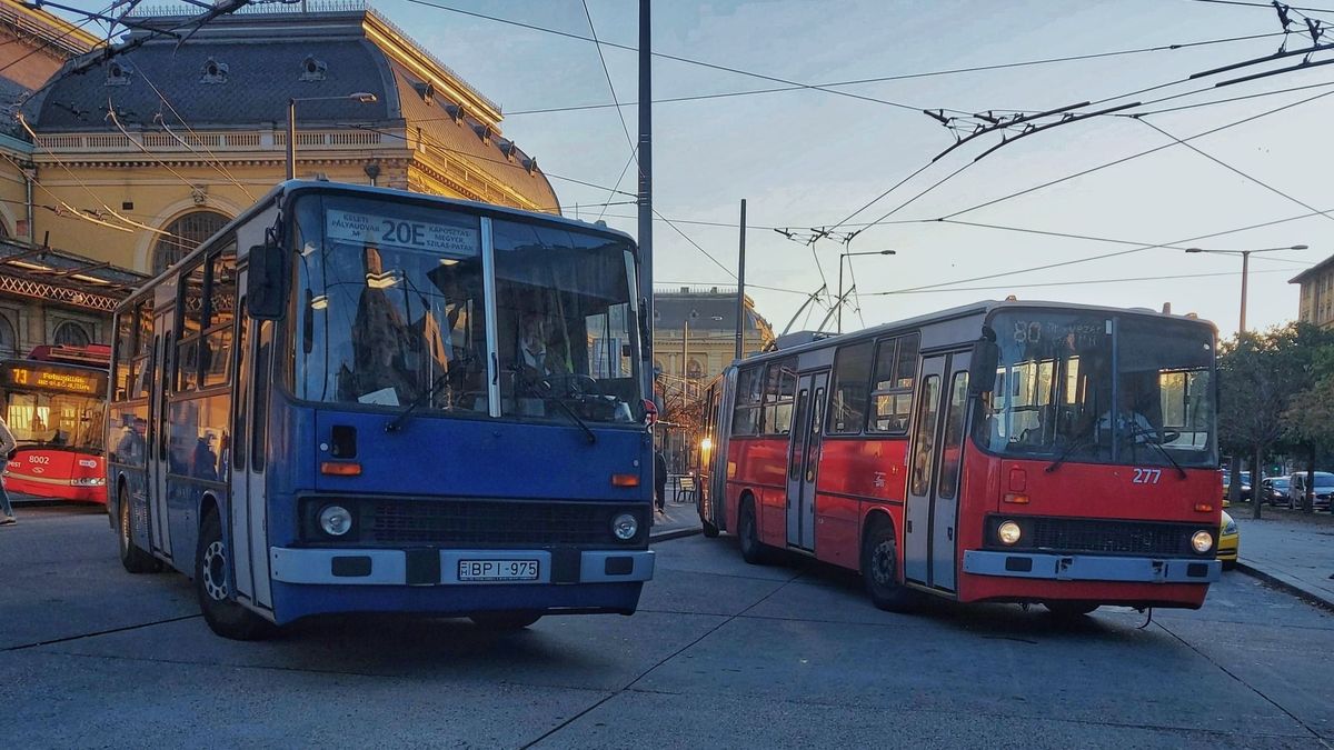 Egy korszak vége: Világrekorder buszoktól búcsúzik Budapest