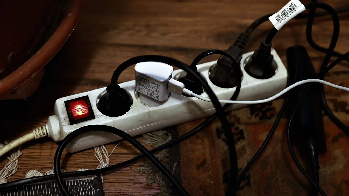 Hamarosan elég lesz egy fajta töltőt tartani otthon