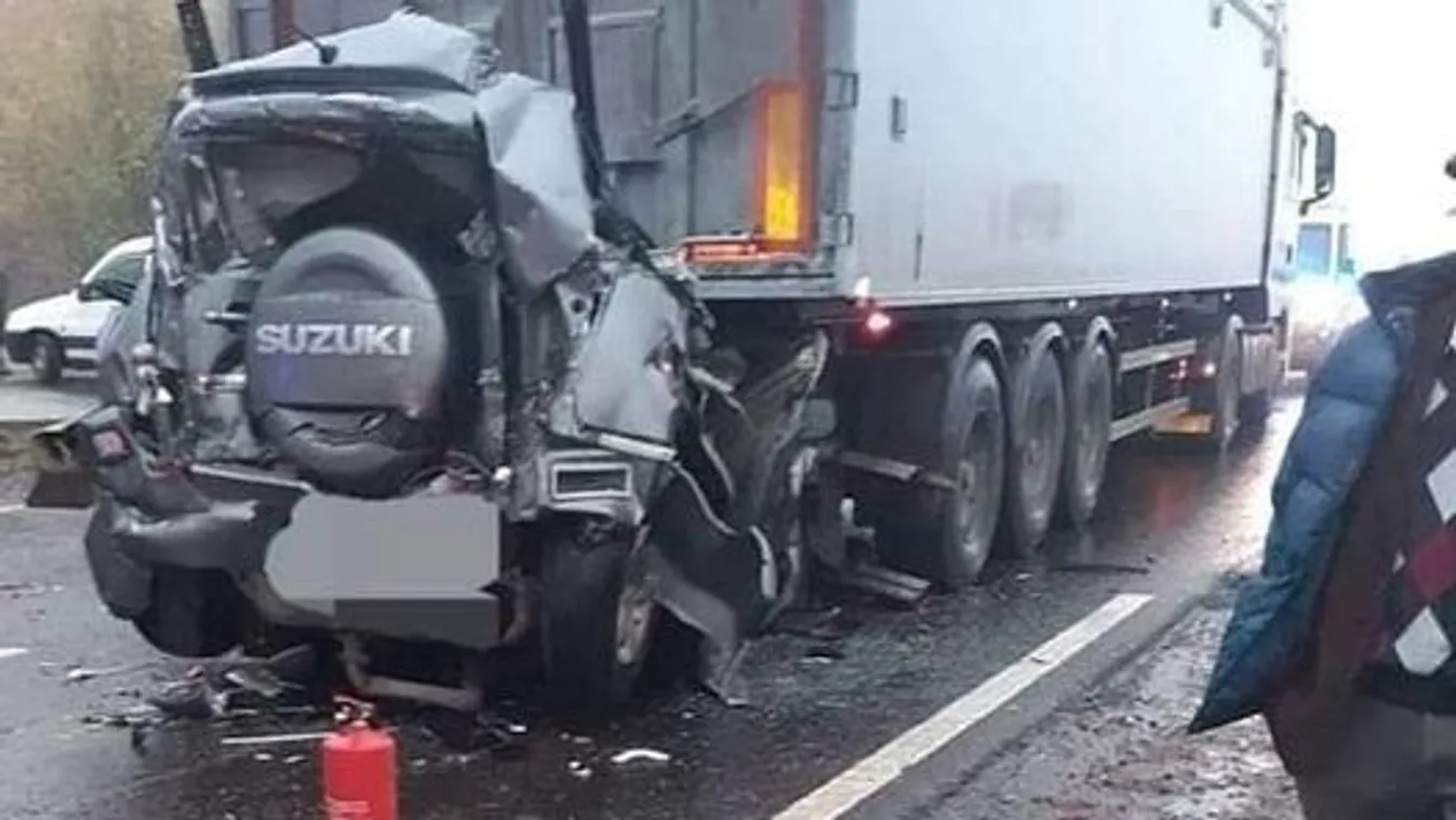 Csoda: „Nyugalom, élek, egy kamion belepréselt a másikba”